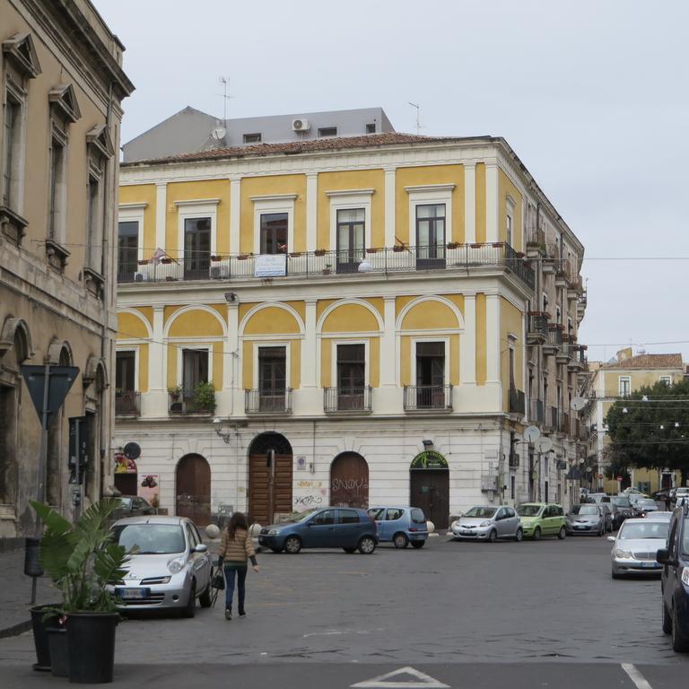 B&B Al Teatro Massimo Catania Luaran gambar